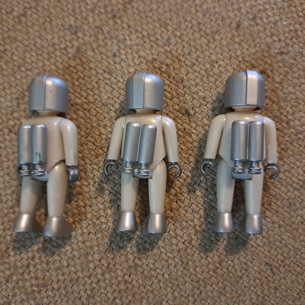 Hap-p-Kid Universal Rescue Team Rescue Workers~Set Of 3 - Picture 3 of 3